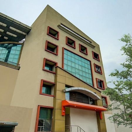 Itsy Hotels Oasis Inn Jalandhar Exterior foto