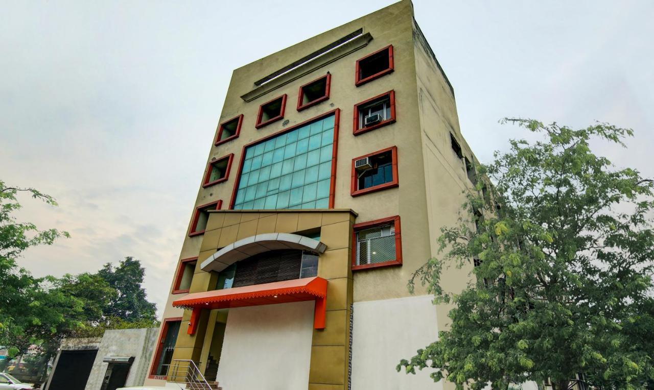 Itsy Hotels Oasis Inn Jalandhar Exterior foto